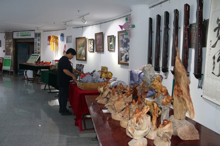 中秋情韵溢龙都——濮阳市民间工艺美术展盛大开幕